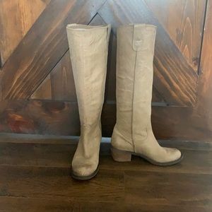Women’s Gianni Bini leather  Creme colored knee high boots